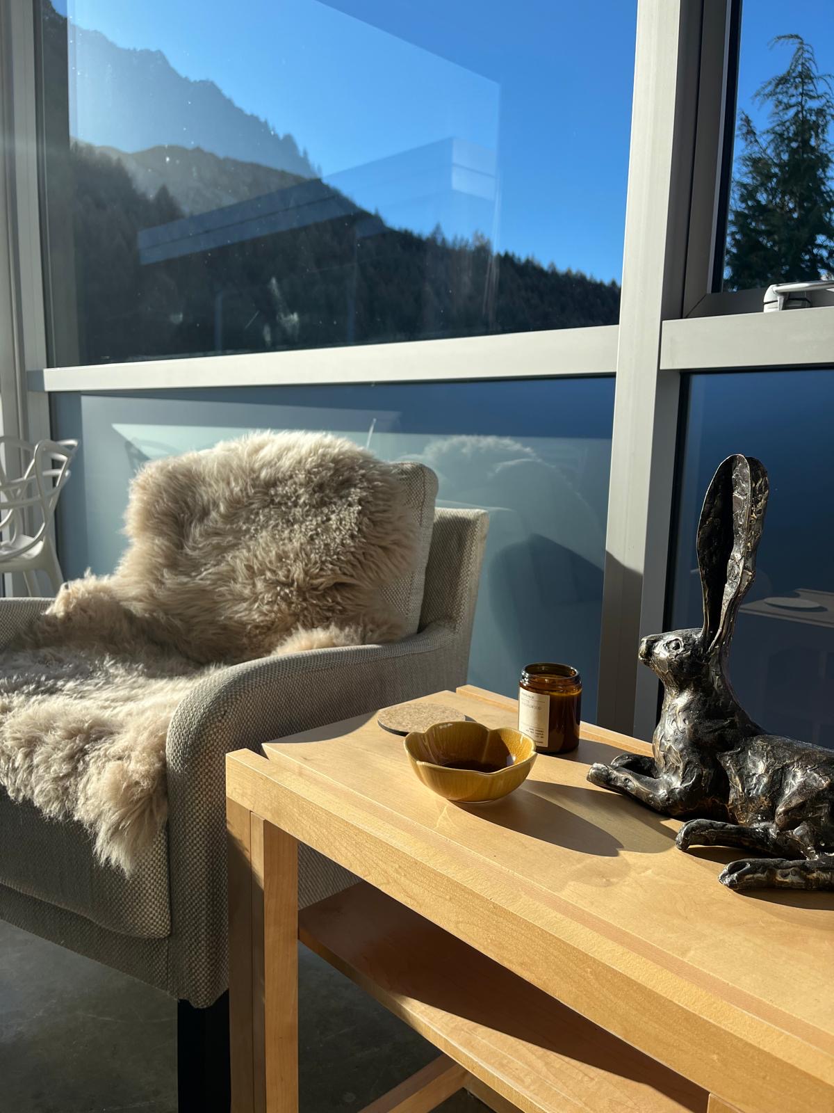 The Arrow — Living area